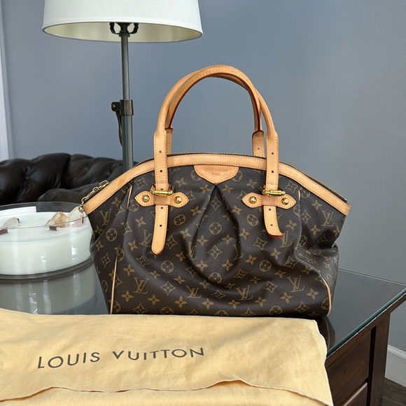 Louis Vuitton Tivoli GM bag - Picture 1 of 16